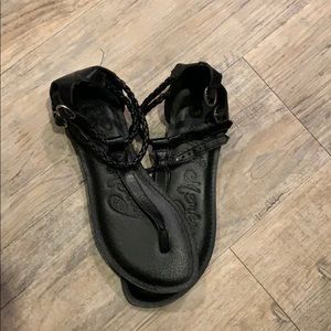Naughty Monkey 6.5 Black Sandal